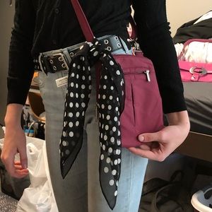 Polka dot silk scarf🖤🍦